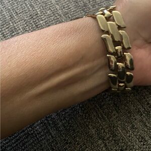 Monet Vintage a. Gold tone link bracelet